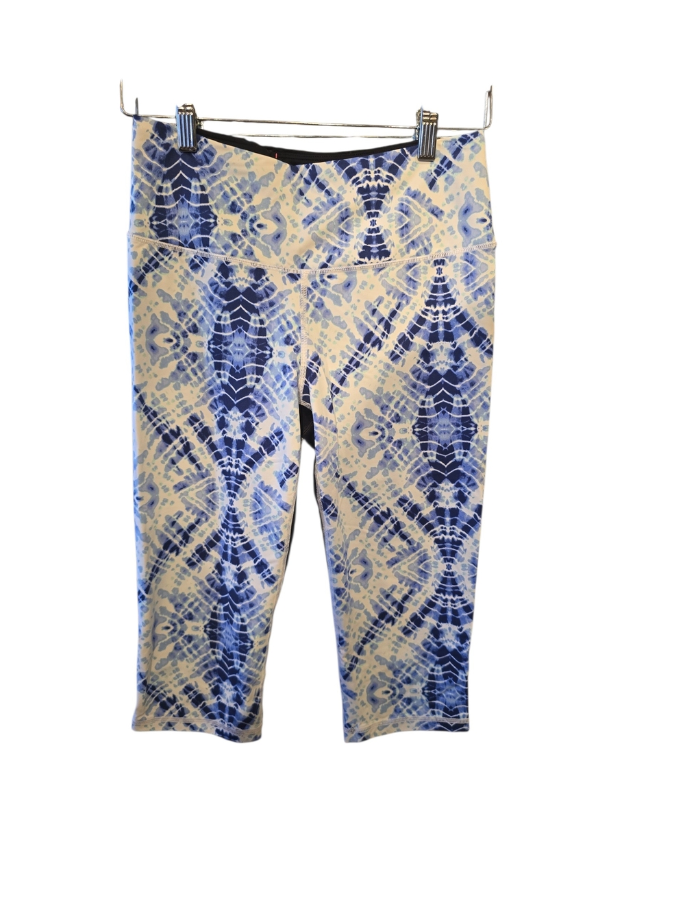 VSX Blue and White Printed Capri Leggings